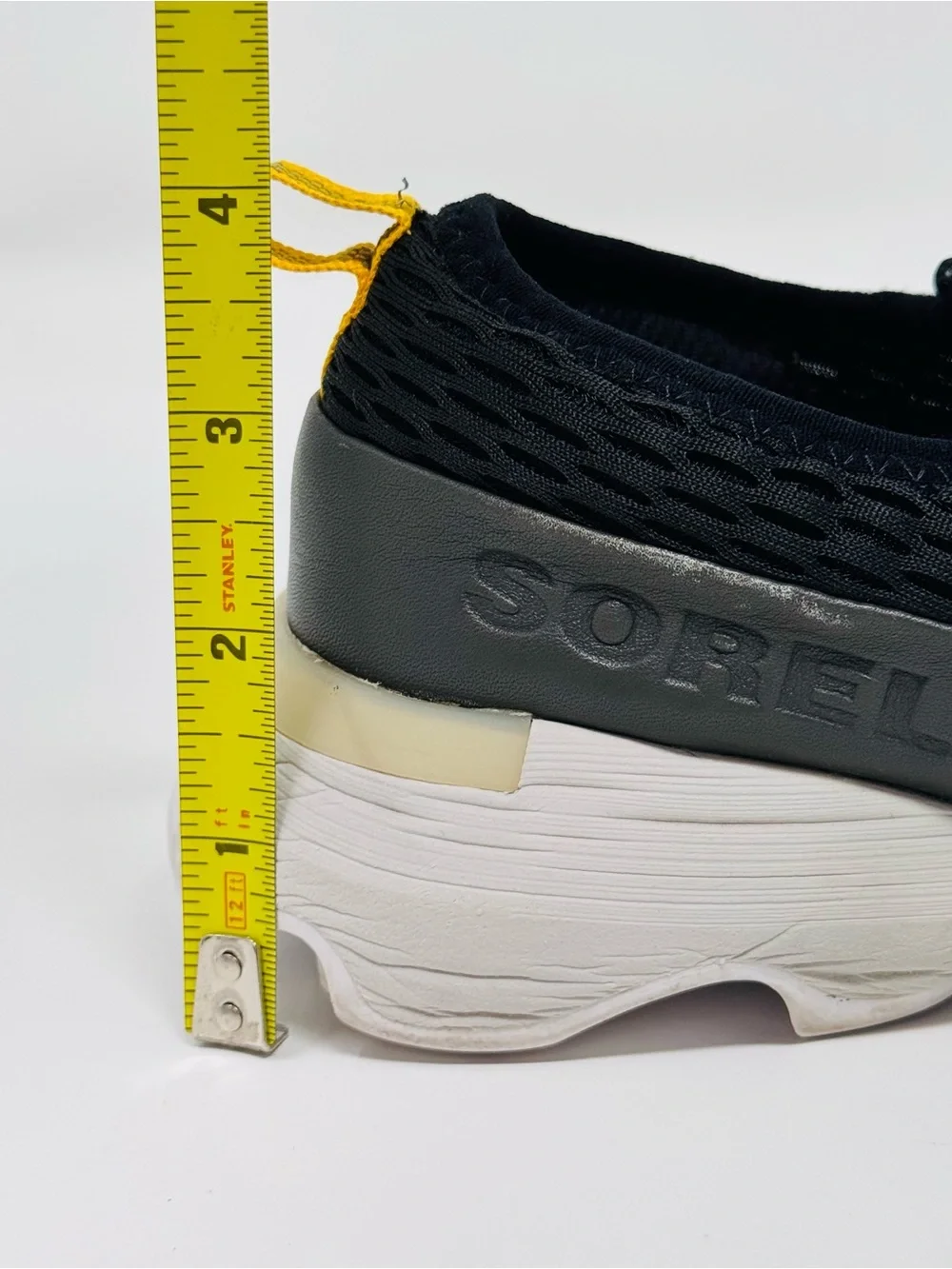 Sorel Kinetic Lace Slip On Sneakers Women 9 Black Mesh Athletic‎ Comfort Shoes
